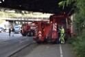 LKW blieb unter Bruecke haengen Koeln Ehrenfeld Innere Kanalstr Hornstr P182